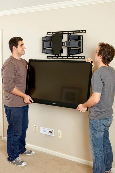 Professional TV mounting installation