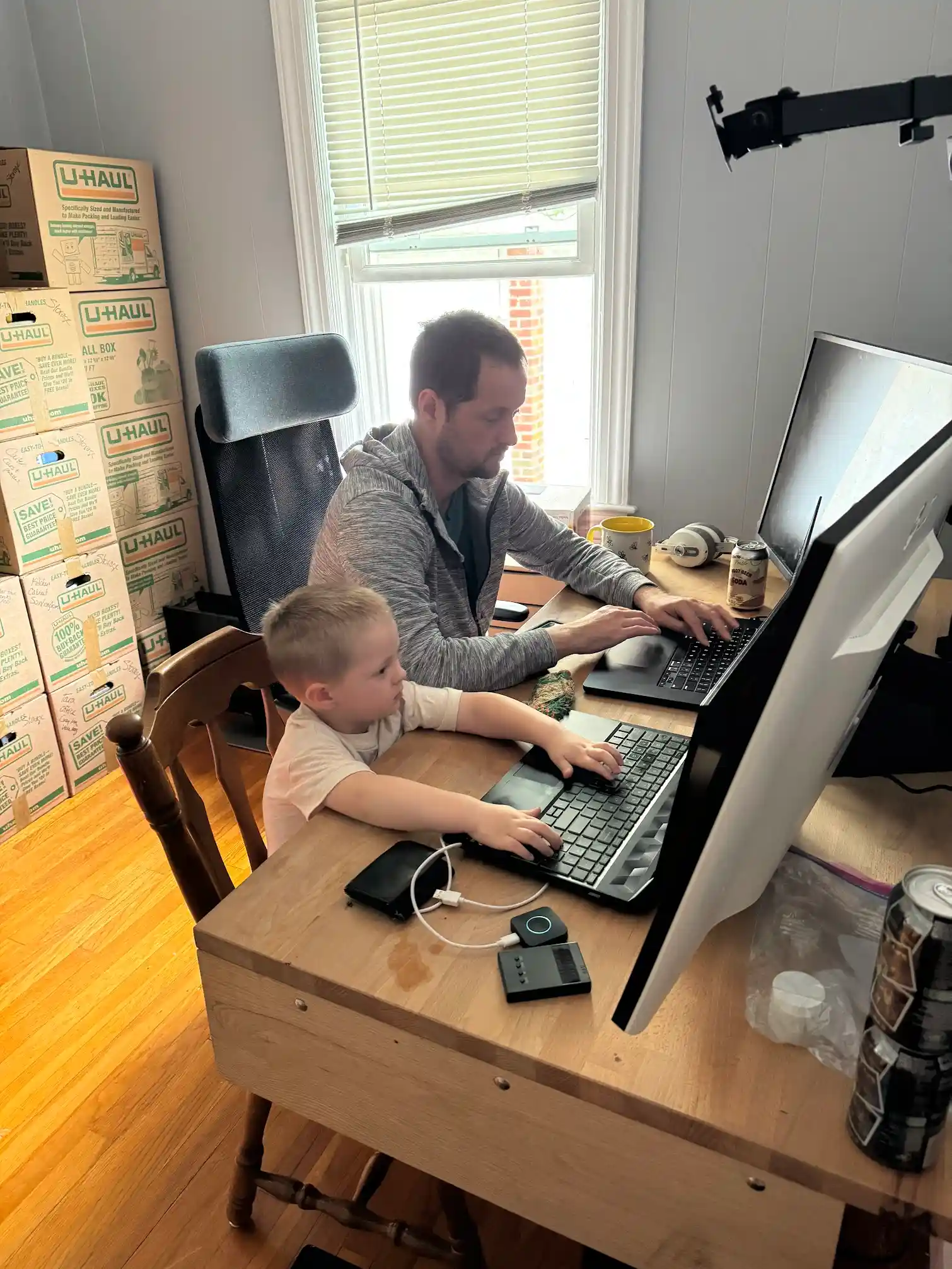 IT services Kansas City - team working on network and technology installation